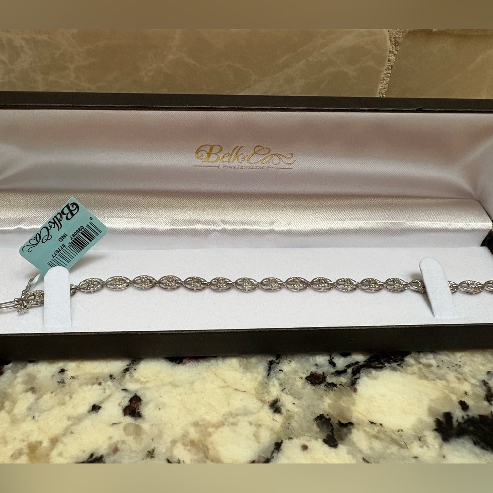 NWT Diamond Link Sterling Silver Bracelet